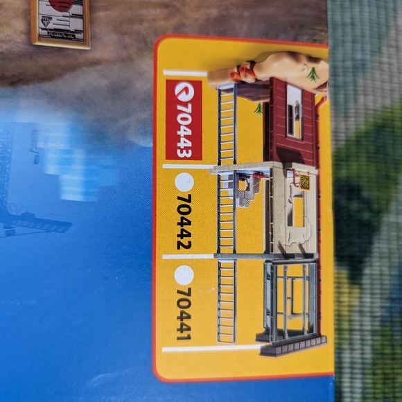 BNIB Playmobil Mini Excavator with Building Section - 117 piece Set - Picture 7 of 8